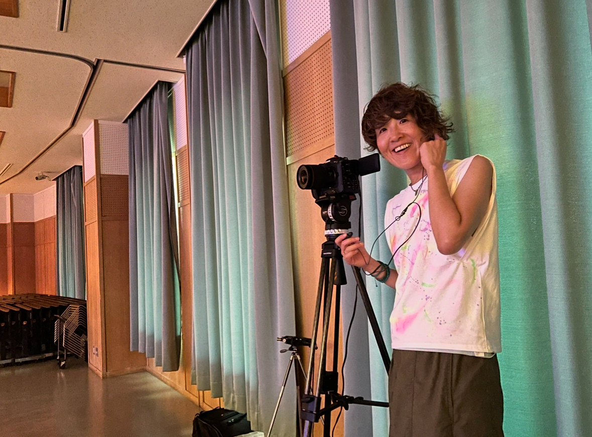 ハミングバードの仕事風景の写真_2